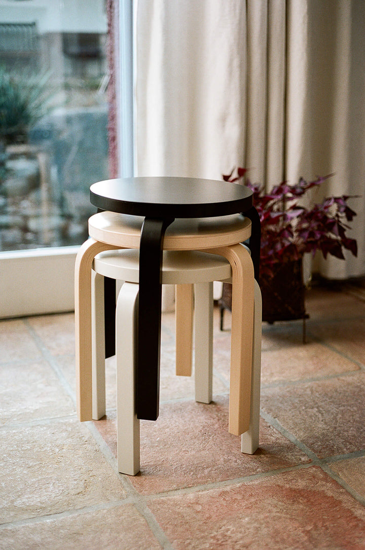 60 Stool - Black Lacquer