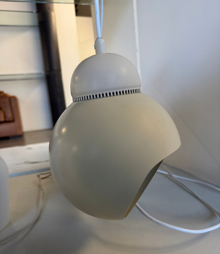 Pendant Lamp A338 'Bilberry' - White (Discontinued Model) - Ex Showroom