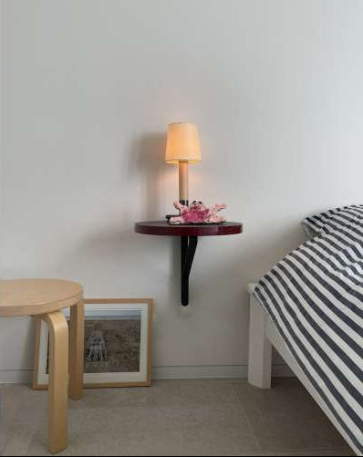 Kaari Wall Shelf Round - Black