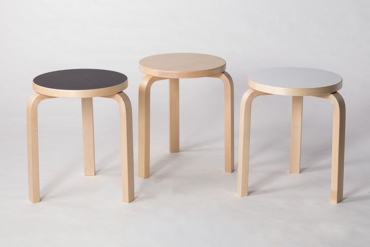 60 Stool - White