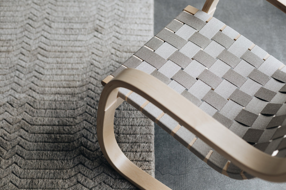 406 Chair - Black